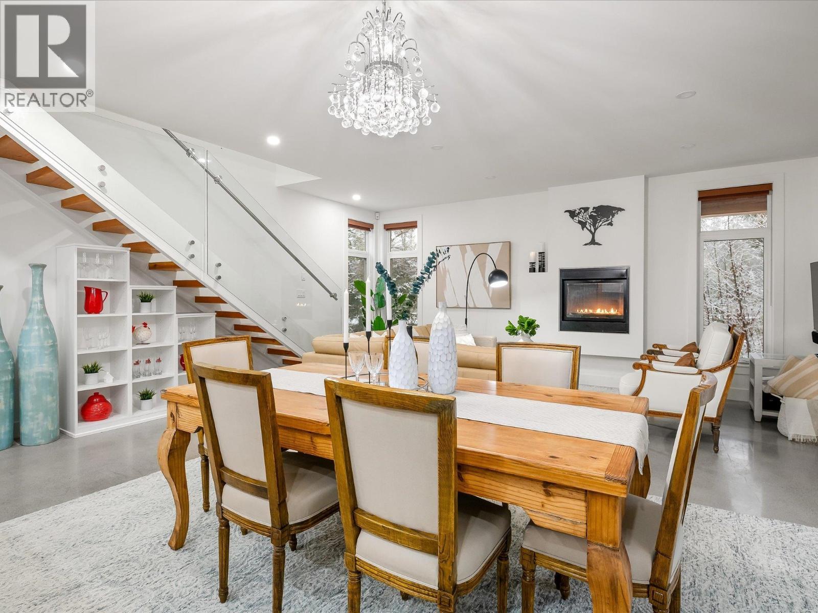 1087 MADELEY PLACE, Whistler