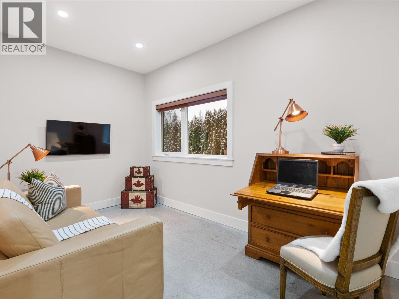 1087 MADELEY PLACE, Whistler