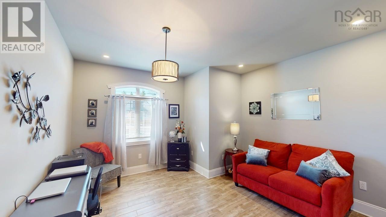 Property 26 of 29 of 1910 West Street