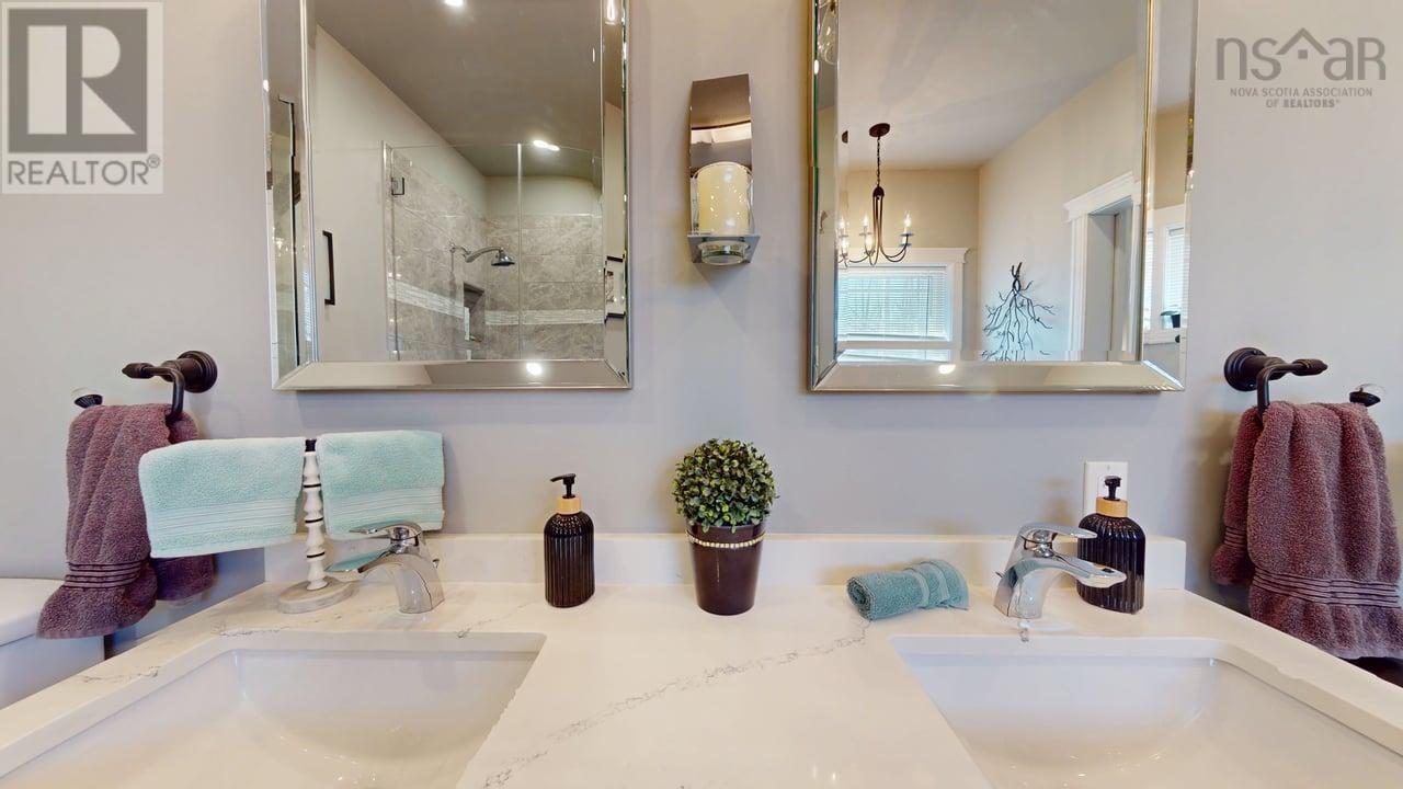 Property 18 of 29 of 1910 West Street