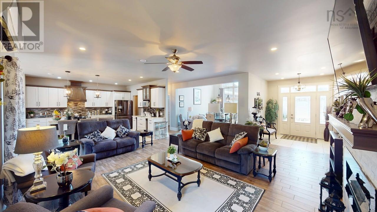 Property 24 of 29 of 1910 West Street