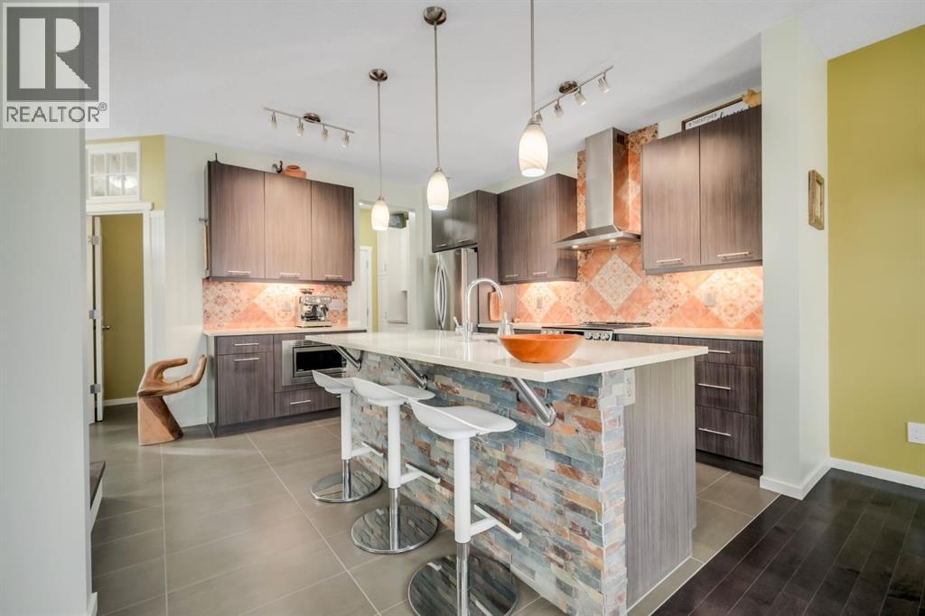 12 Sunrise View, Cochrane