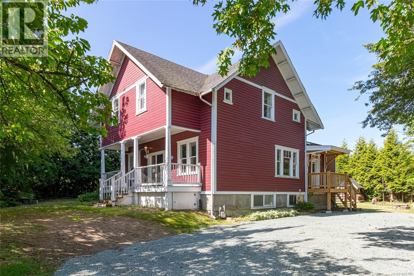 1421 Cranberry Ave - 2