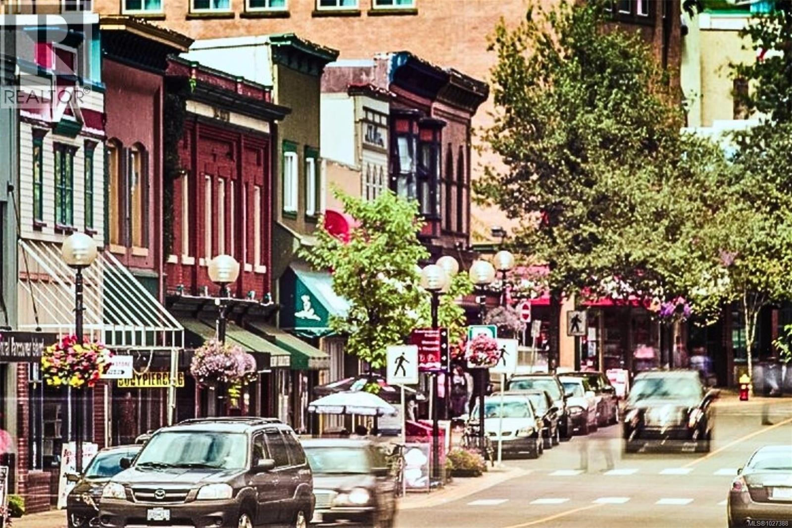 1421 CRANBERRY AVE - 85