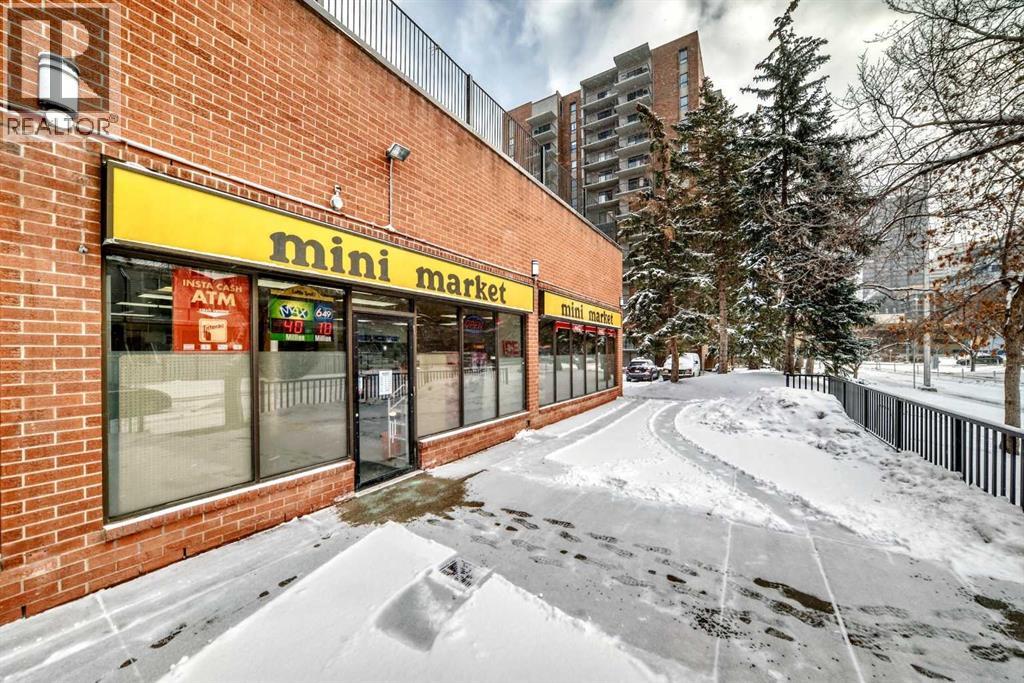 Single Family House for Sale in    Avenue SW Eau Claire Calgary 