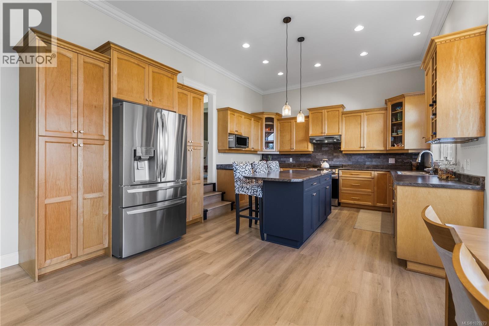 608 Nelson Rd - 7