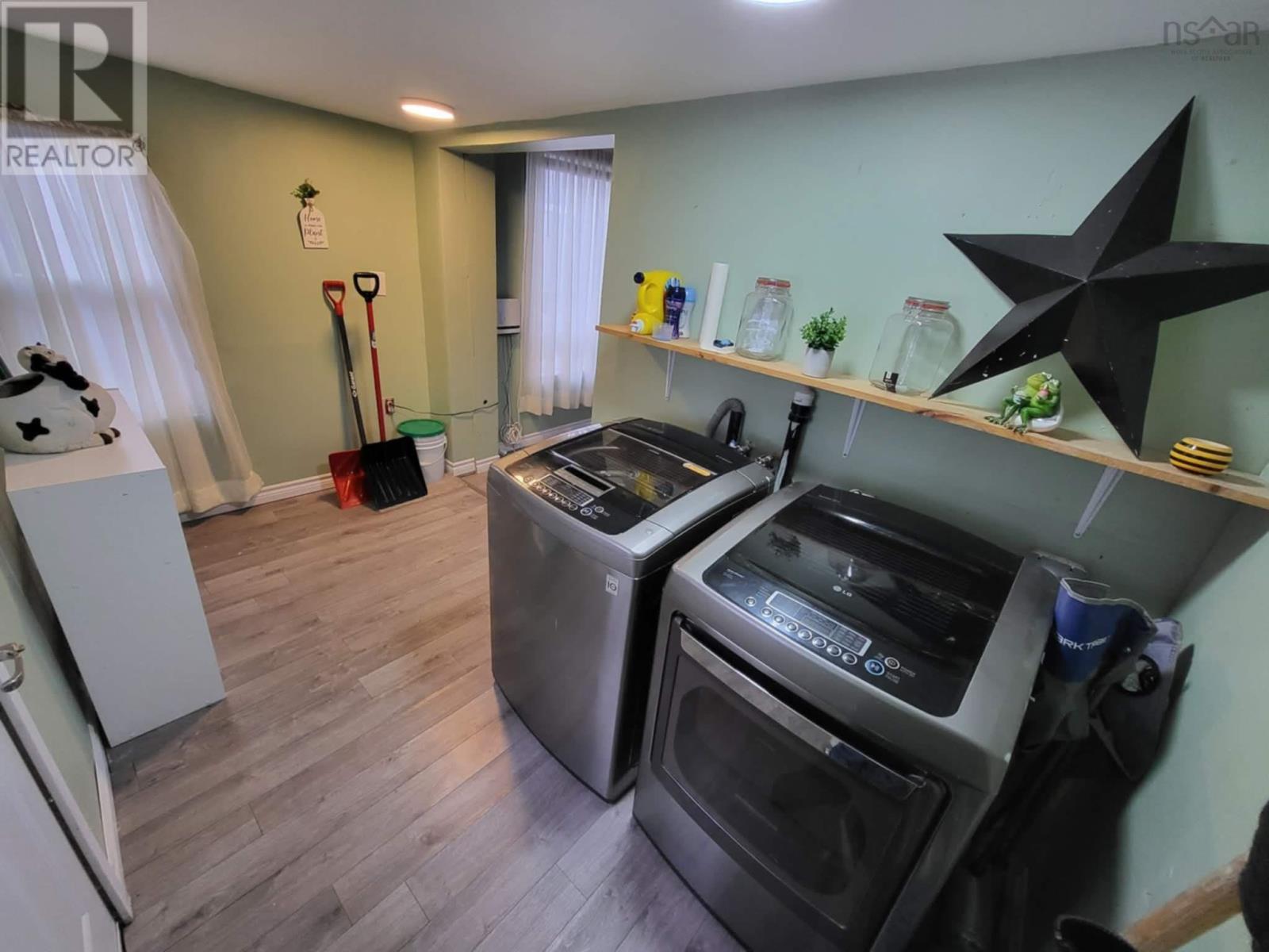 Property 9 of 27 of 7 Foundry Street