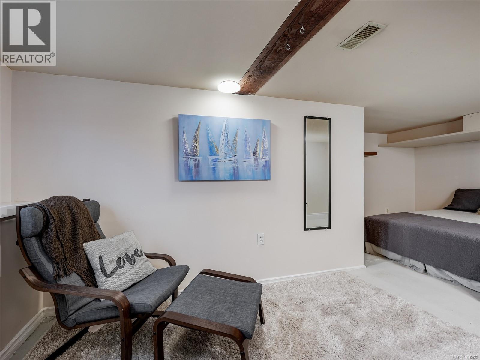  3044 Austin Avenue, Saanich