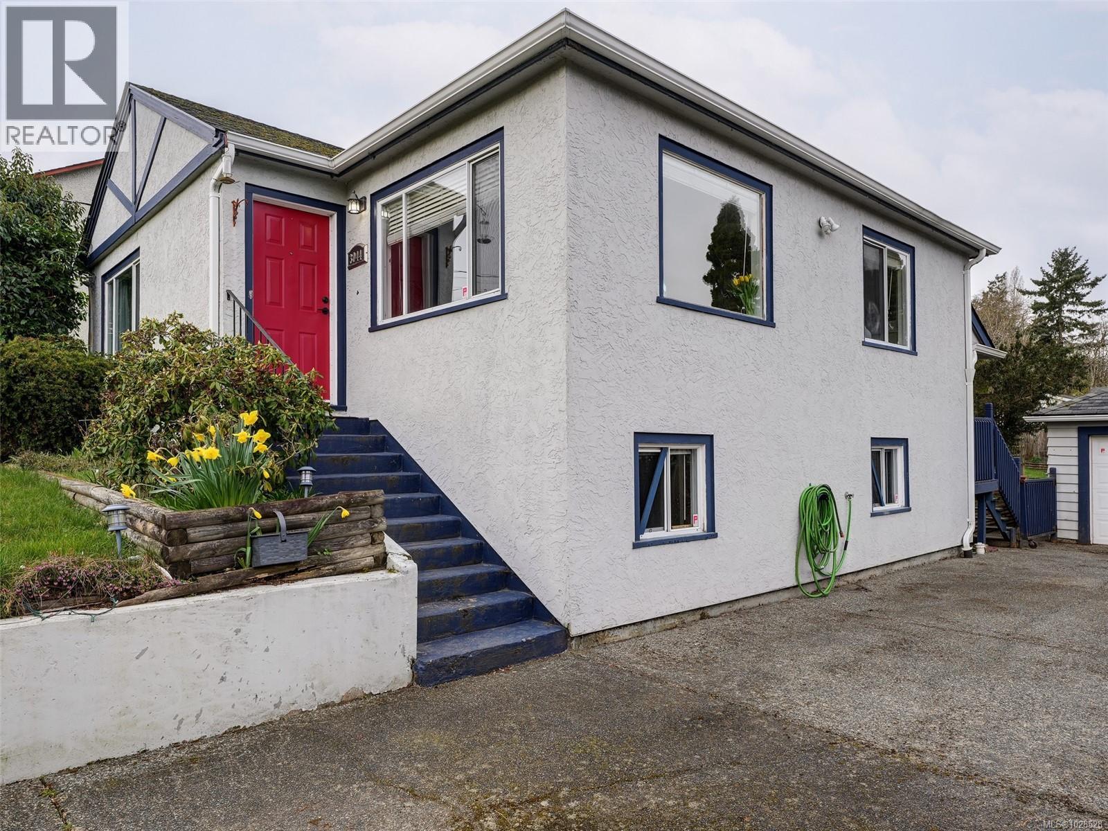  3044 Austin Avenue, Saanich