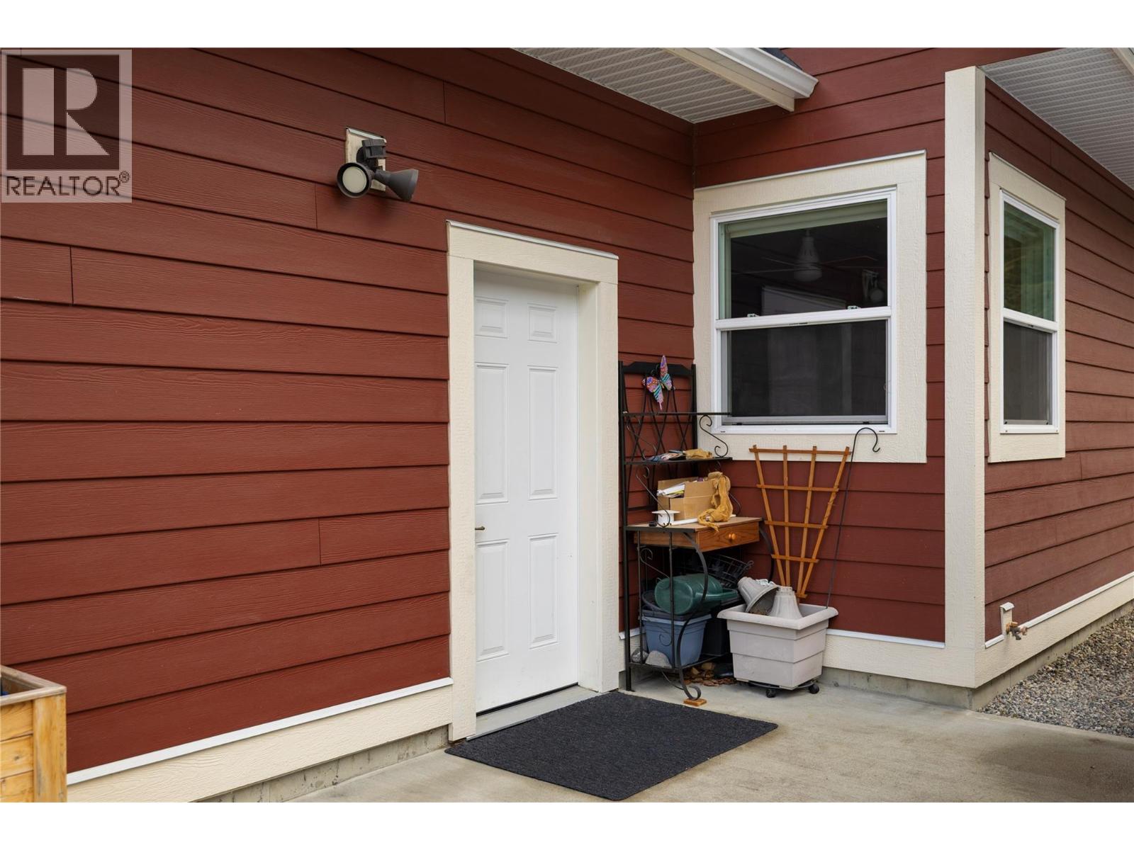 132 Falcon Avenue - 52