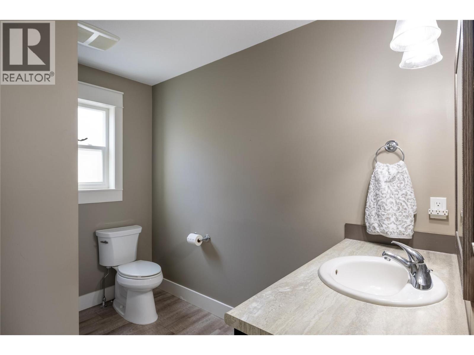 132 Falcon Avenue - 39
