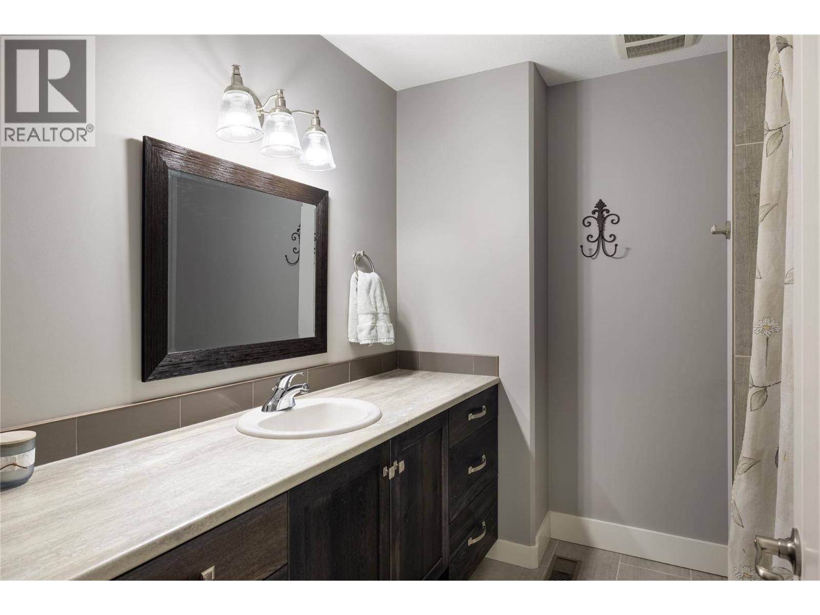 132 Falcon Avenue - 28