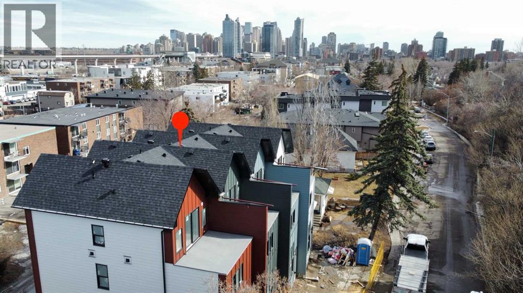 Multi-family House for Sale in      Avenue SW Sunalta Calgary 