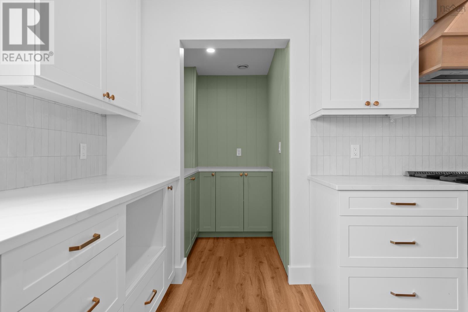 Property 12 of 50 of 2567 Highway 358