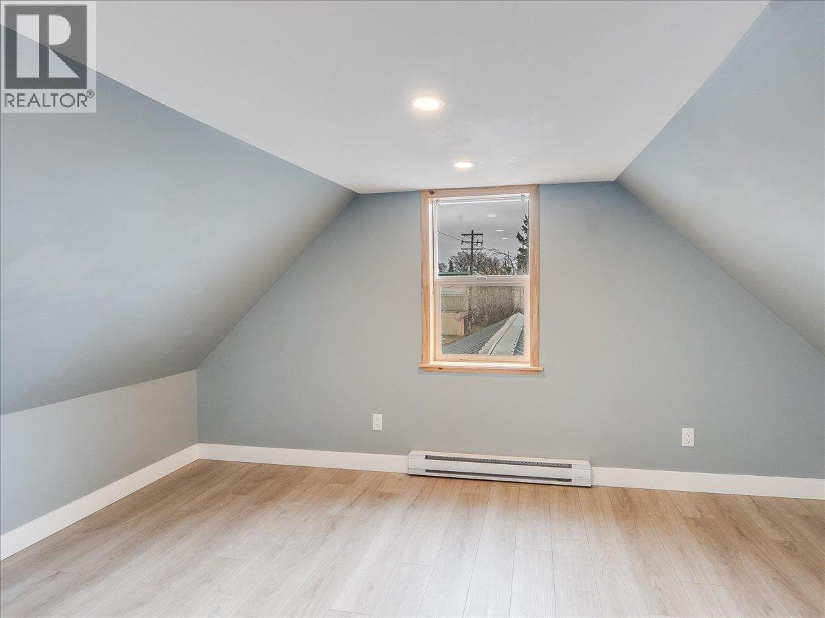 2342 Washington Street, Rossland