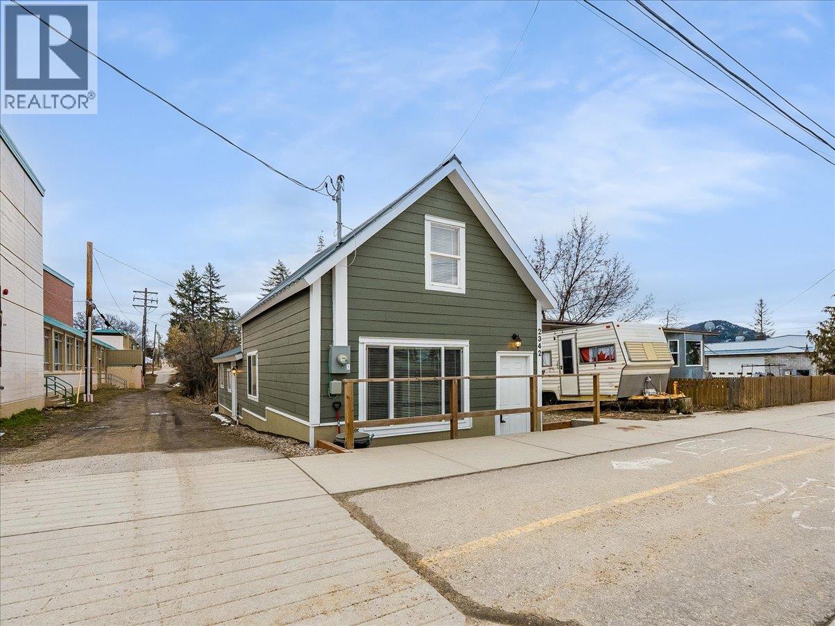 2342 Washington Street, Rossland