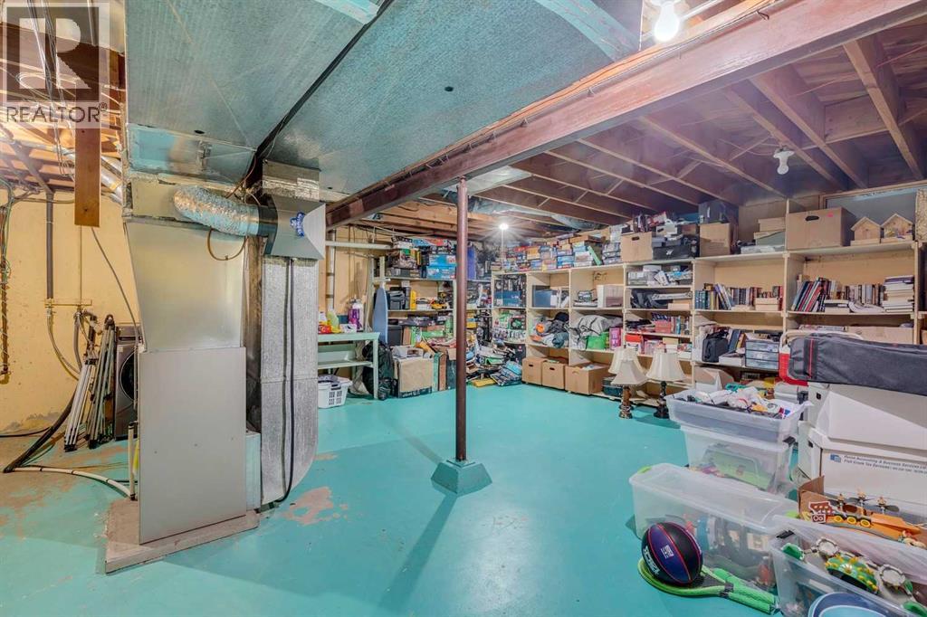 Single Family House 4 Level for Sale in  Wildwood Drive SW Wildwood Calgary 