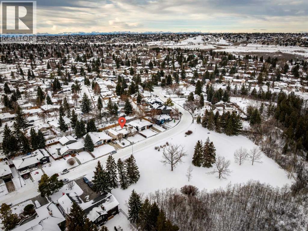 Single Family House 4 Level for Sale in  Wildwood Drive SW Wildwood Calgary 