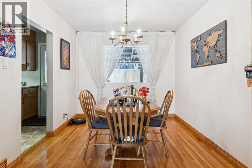 Single Family House 4 Level for Sale in  Wildwood Drive SW Wildwood Calgary 