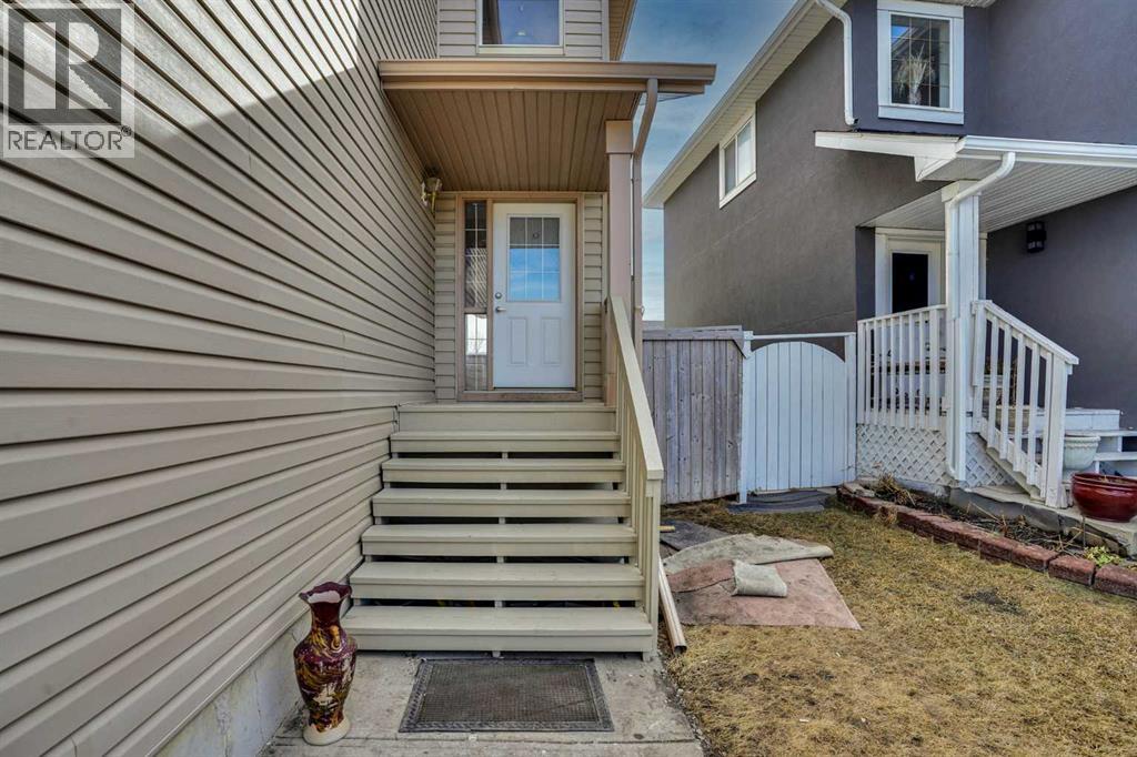 17 Taracove Crescent NE, Calgary, Alberta