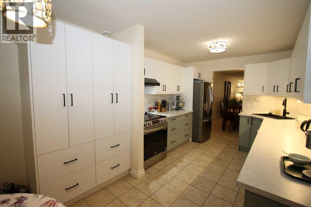 5144 45 Avenue, Red Deer