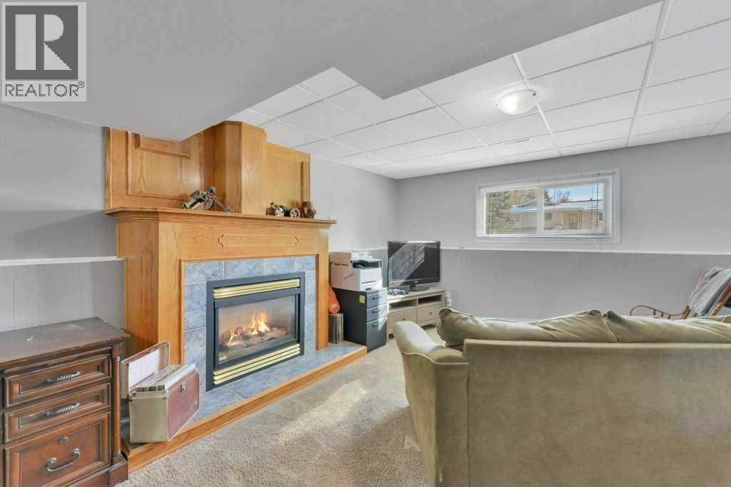 24 Mcgill Street, Red Deer