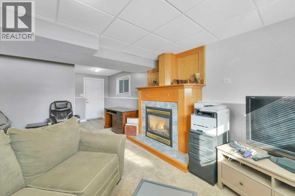 24 Mcgill Street, Red Deer