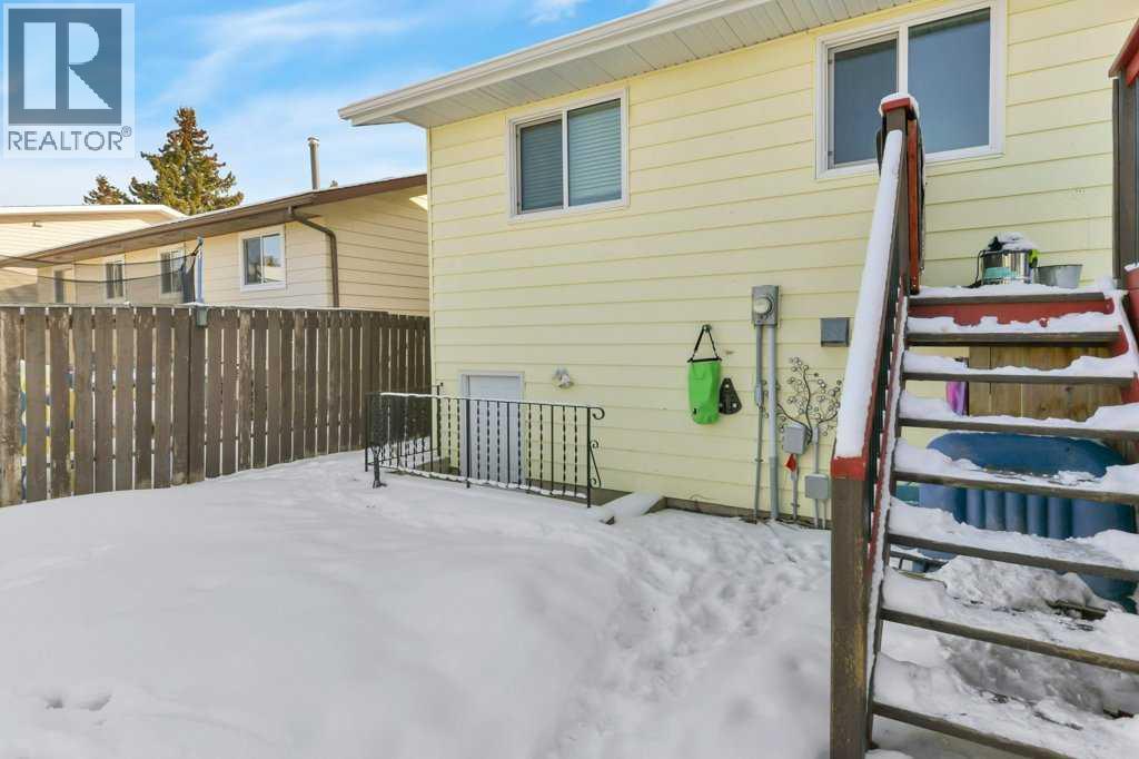 24 Mcgill Street, Red Deer