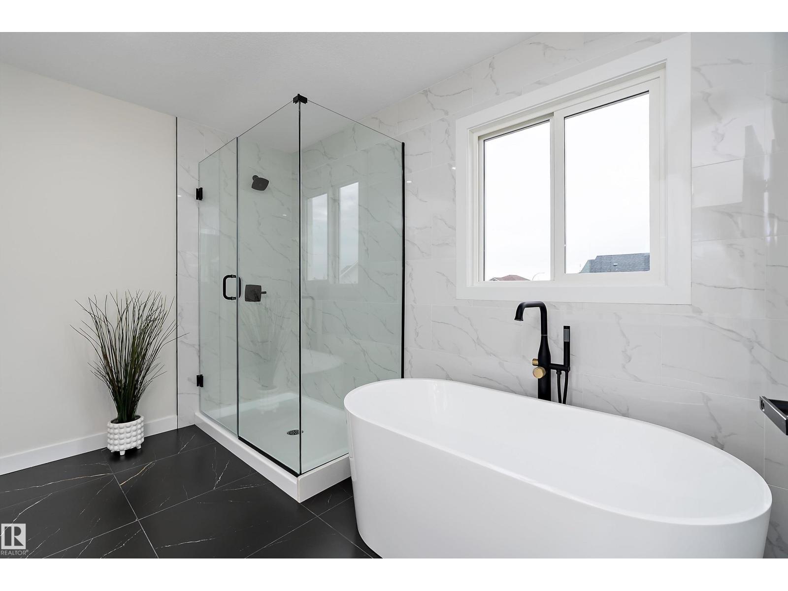 292 FRASER WY NW - 35