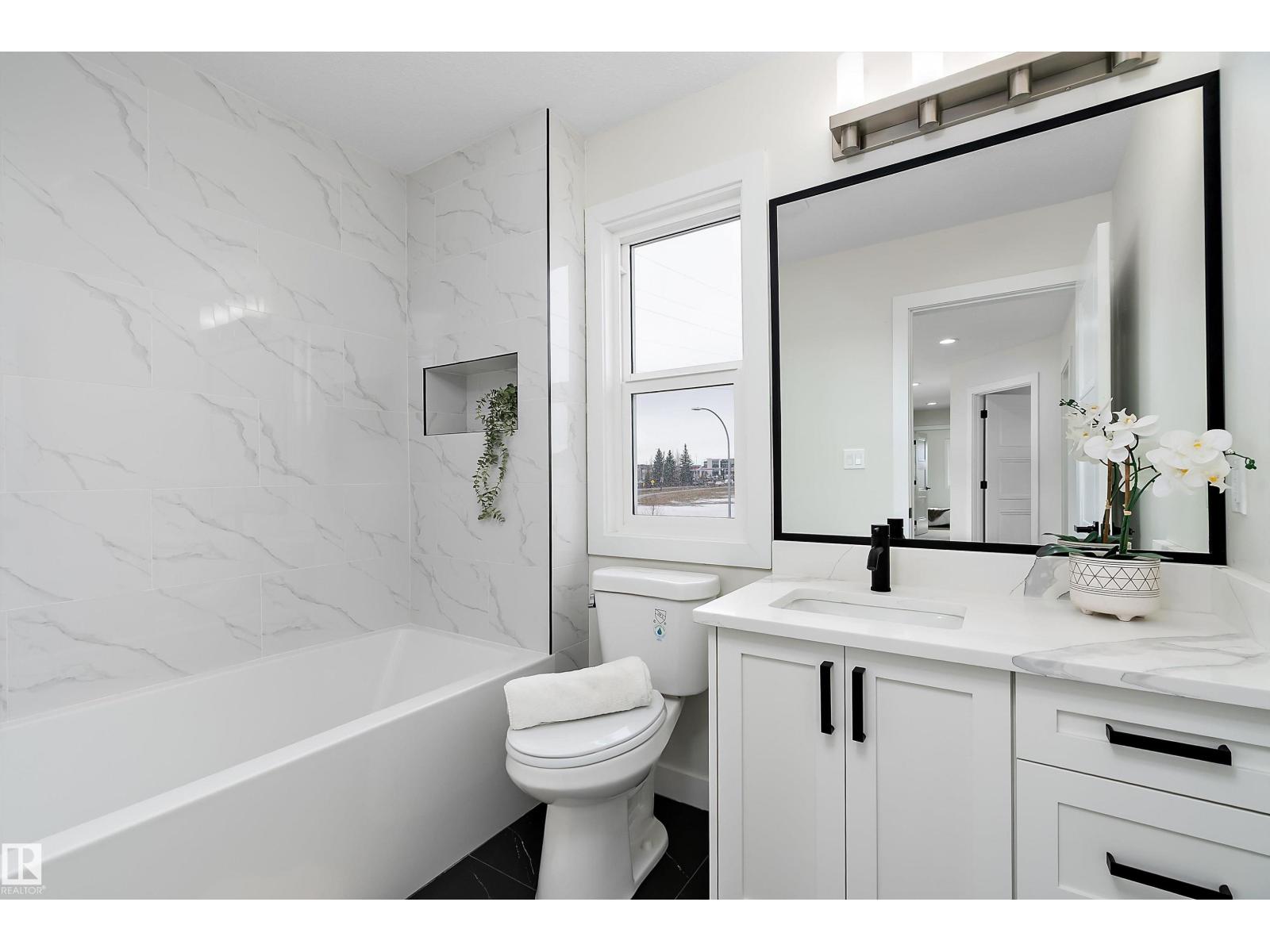 292 FRASER WY NW - 39