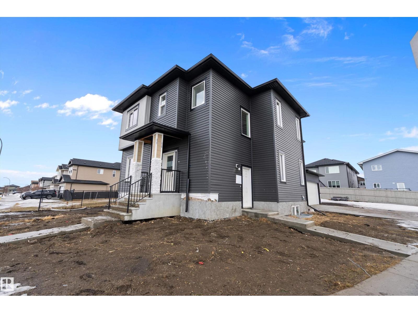 292 FRASER WY NW - 49
