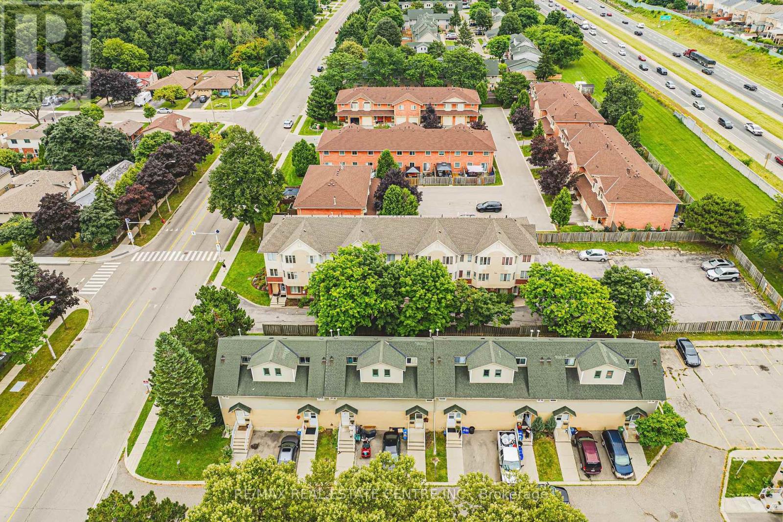 #3 266 LIMERIDGE ROAD E - 26