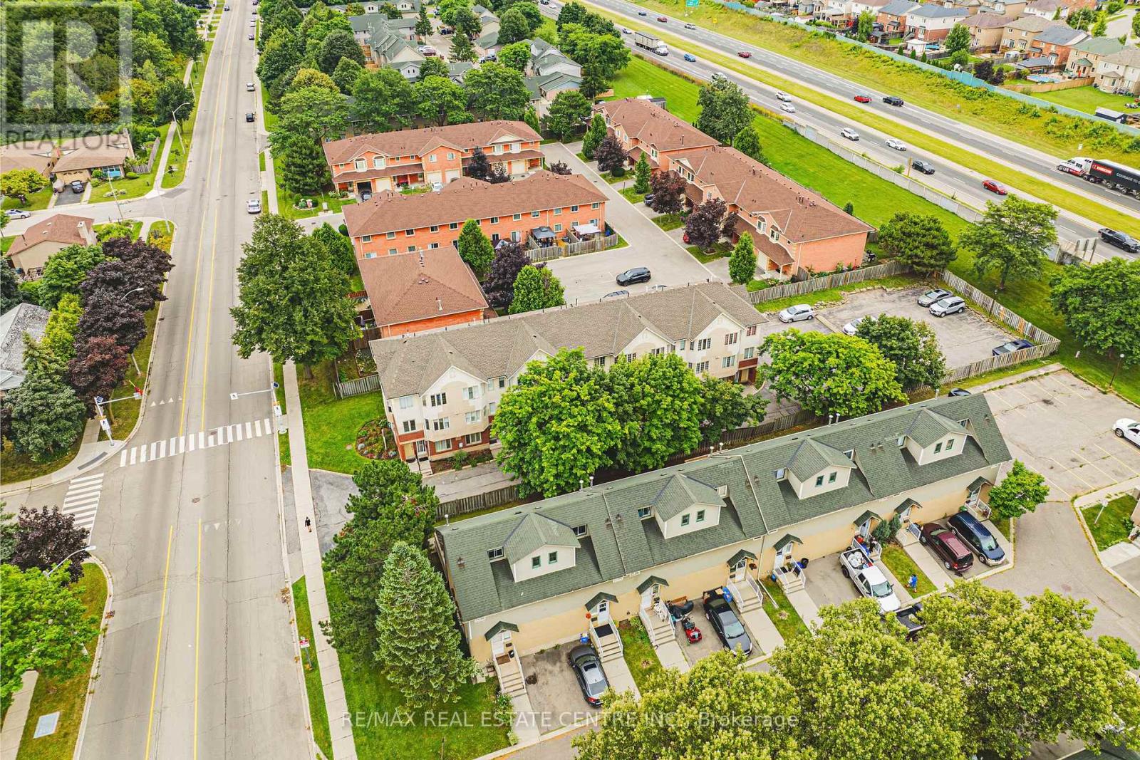 #3 266 LIMERIDGE ROAD E - 27