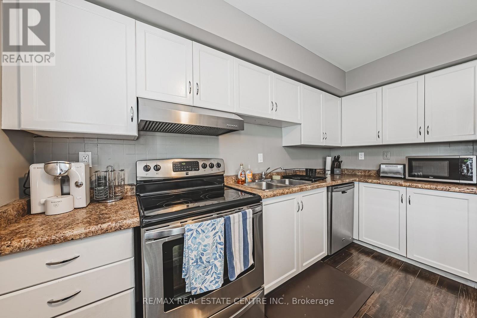 #3 266 LIMERIDGE ROAD E - 7