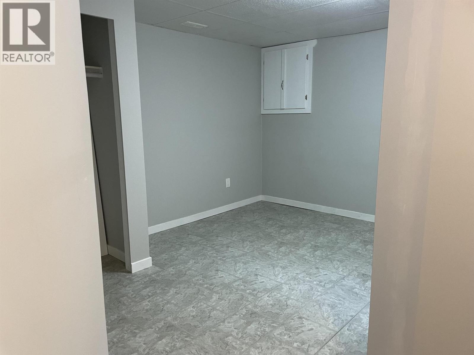 2498 DEVONSHIRE CRESCENT - 35