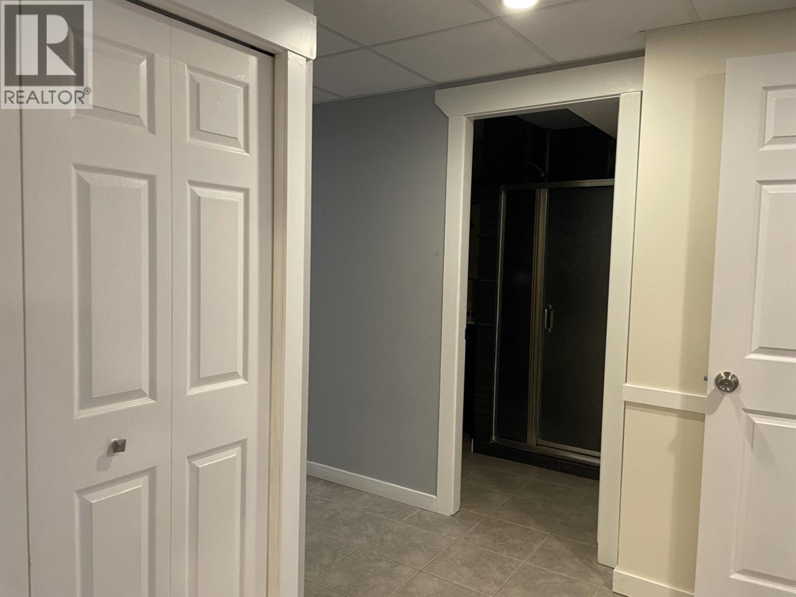 2498 DEVONSHIRE CRESCENT - 28