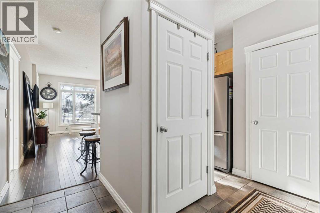 Single Family House for Sale in   Hemlock Crescent SW Spruce Cliff Calgary 