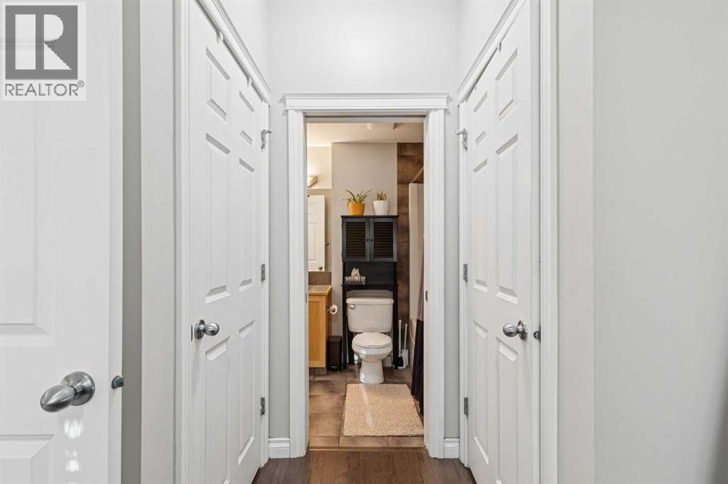 Single Family House for Sale in   Hemlock Crescent SW Spruce Cliff Calgary 