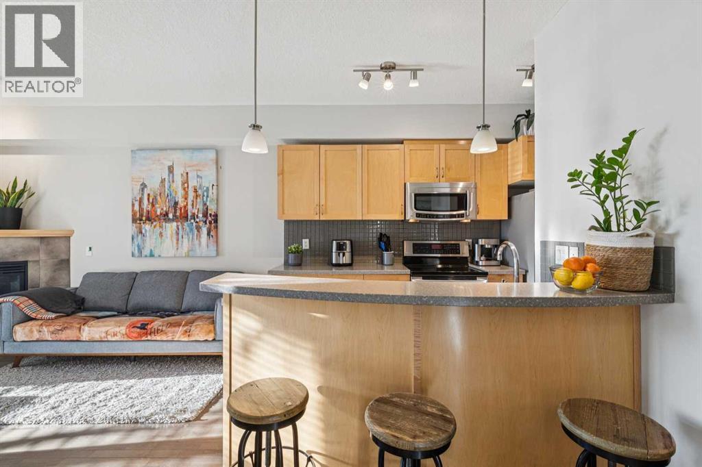 Single Family House for Sale in   Hemlock Crescent SW Spruce Cliff Calgary 