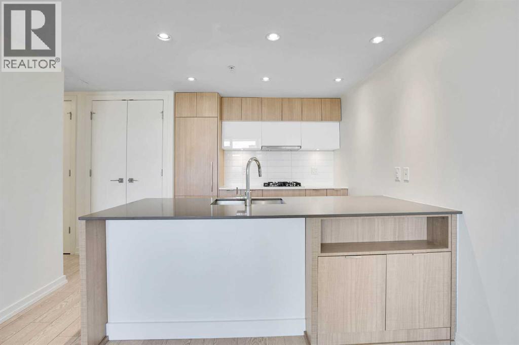 Single Family House for Sale in    Street SW Chinatown Calgary 