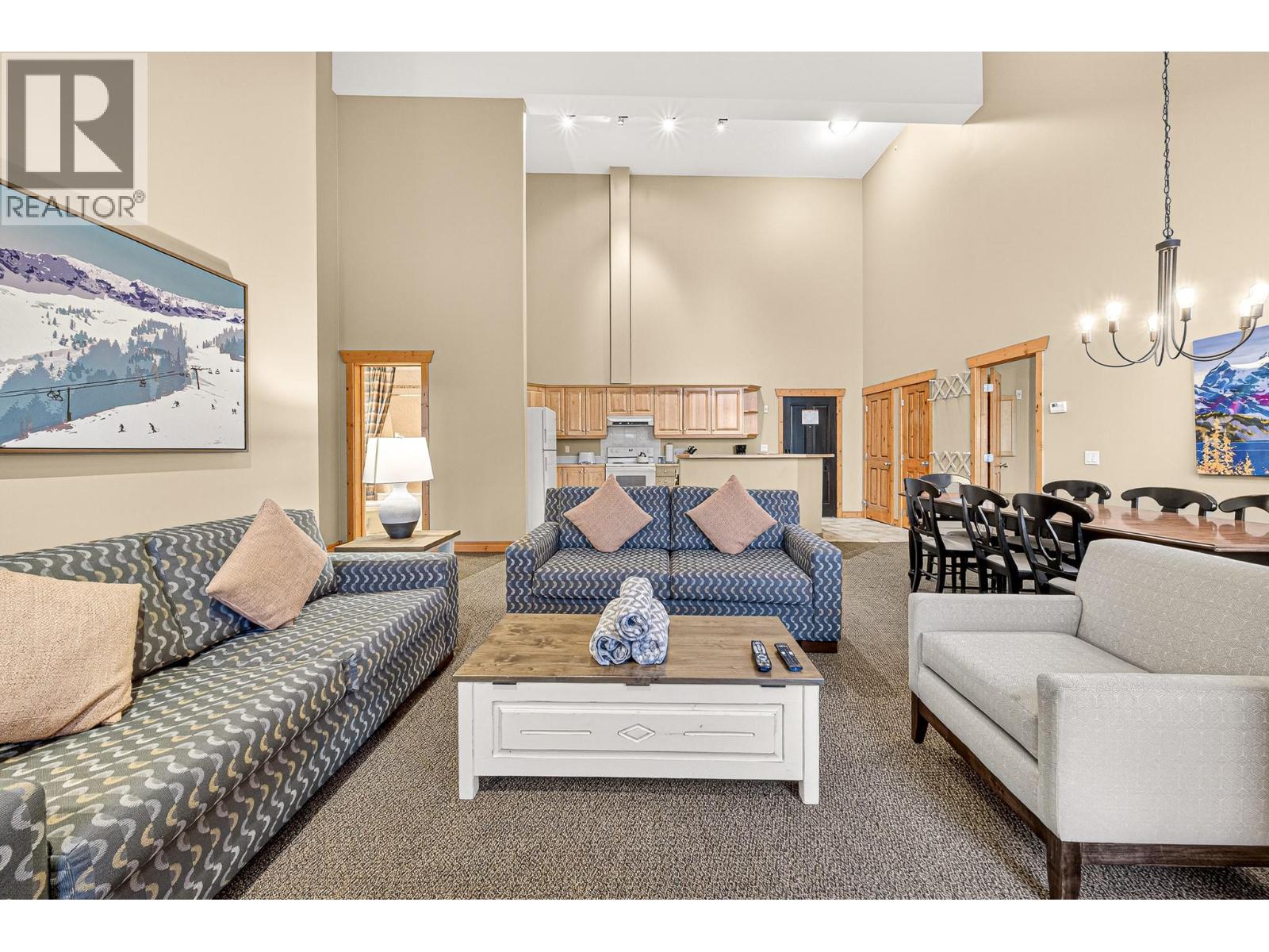 5350 HIGHLINE Drive Unit# 2316, Fernie