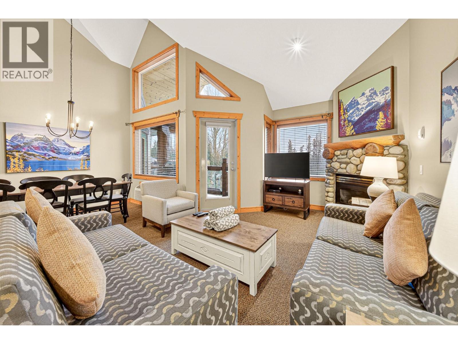 5350 HIGHLINE Drive Unit# 2316, Fernie