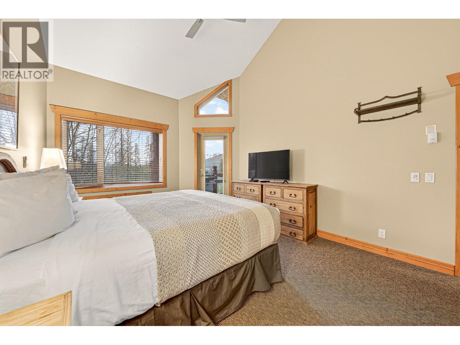 5350 HIGHLINE Drive Unit# 2316, Fernie