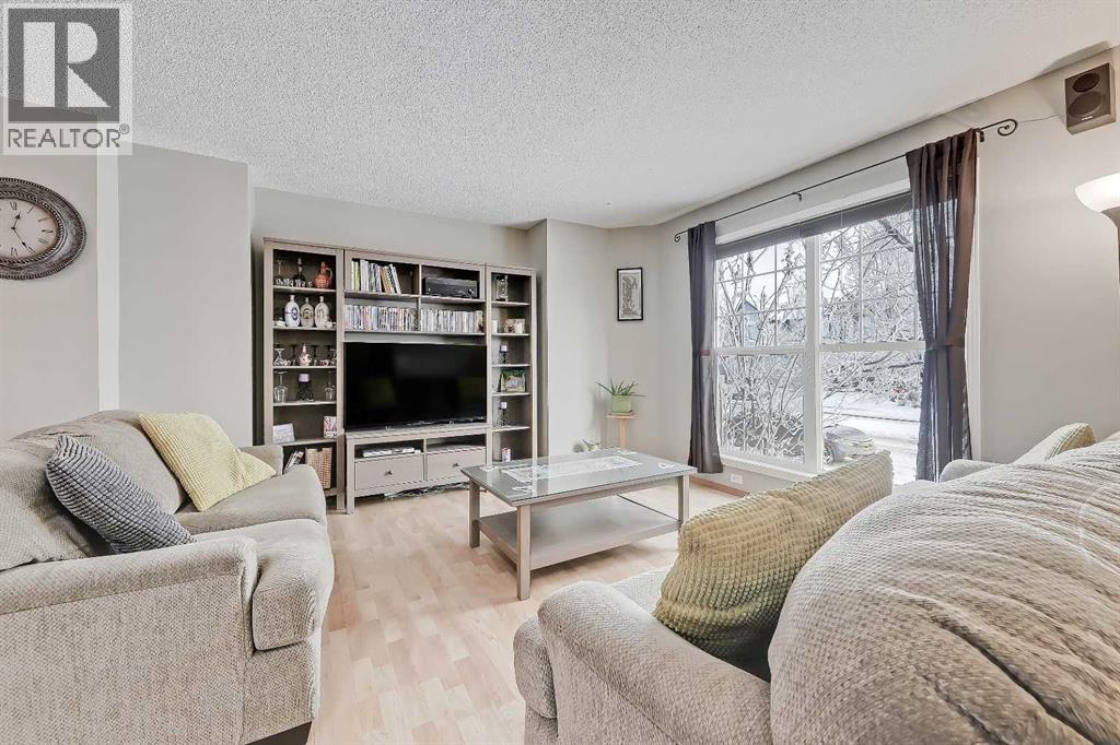 312 Cramond Close SE, Calgary, Alberta