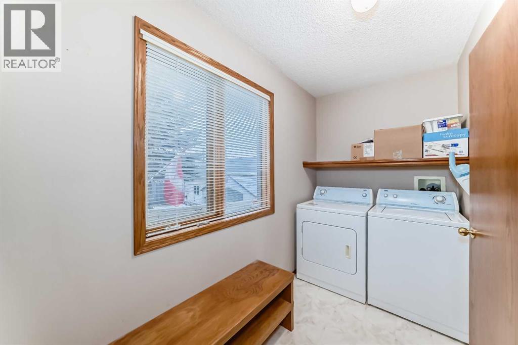 Single Family House for Sale in  Harvest Glen Mews NE Harvest Hills Calgary 