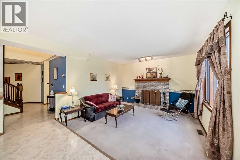 Single Family House for Sale in  Harvest Glen Mews NE Harvest Hills Calgary 