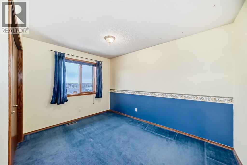 Single Family House for Sale in  Harvest Glen Mews NE Harvest Hills Calgary 