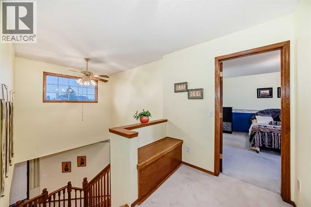 Single Family House for Sale in  Harvest Glen Mews NE Harvest Hills Calgary 