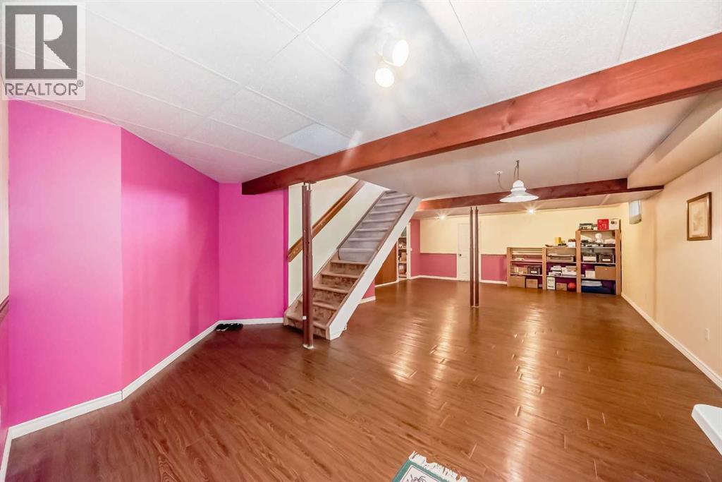 Single Family House for Sale in  Harvest Glen Mews NE Harvest Hills Calgary 