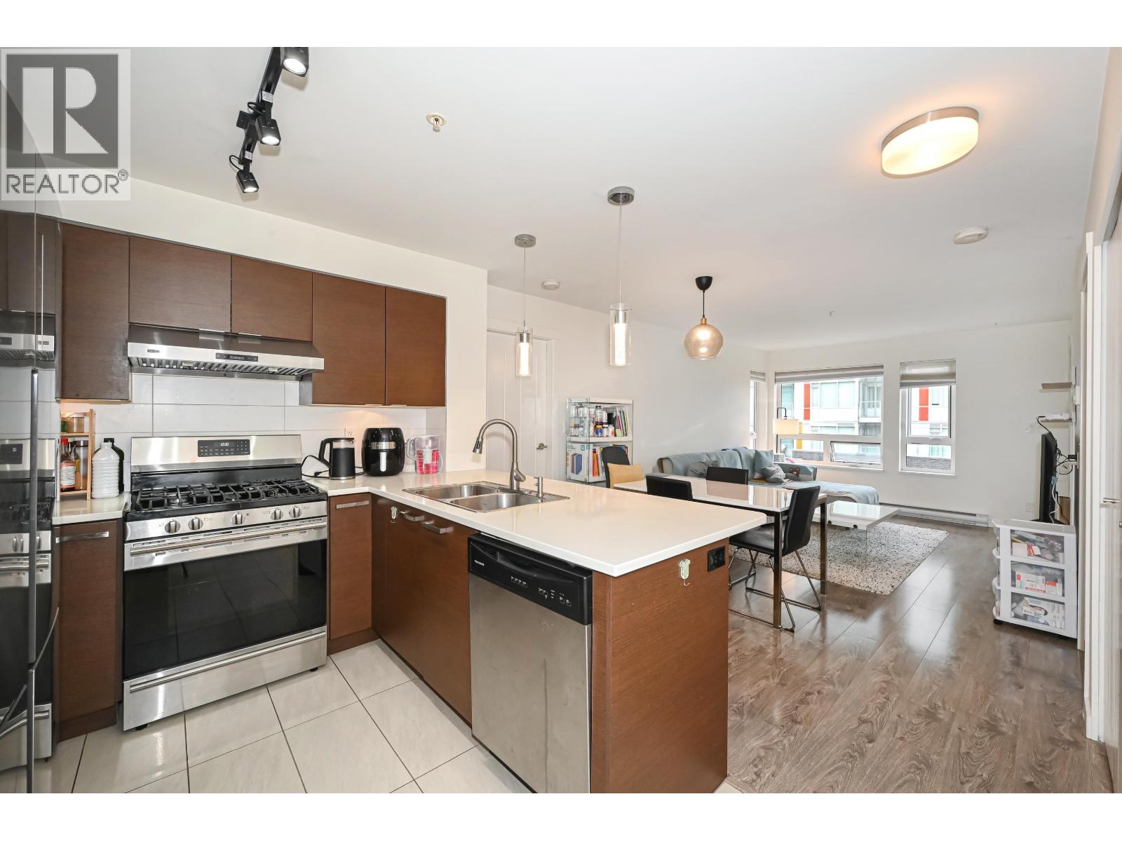 335 12339 STEVESTON Highway - main photo